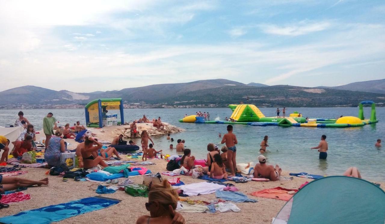 Apartments Dora Trogir Eksteriør bilde